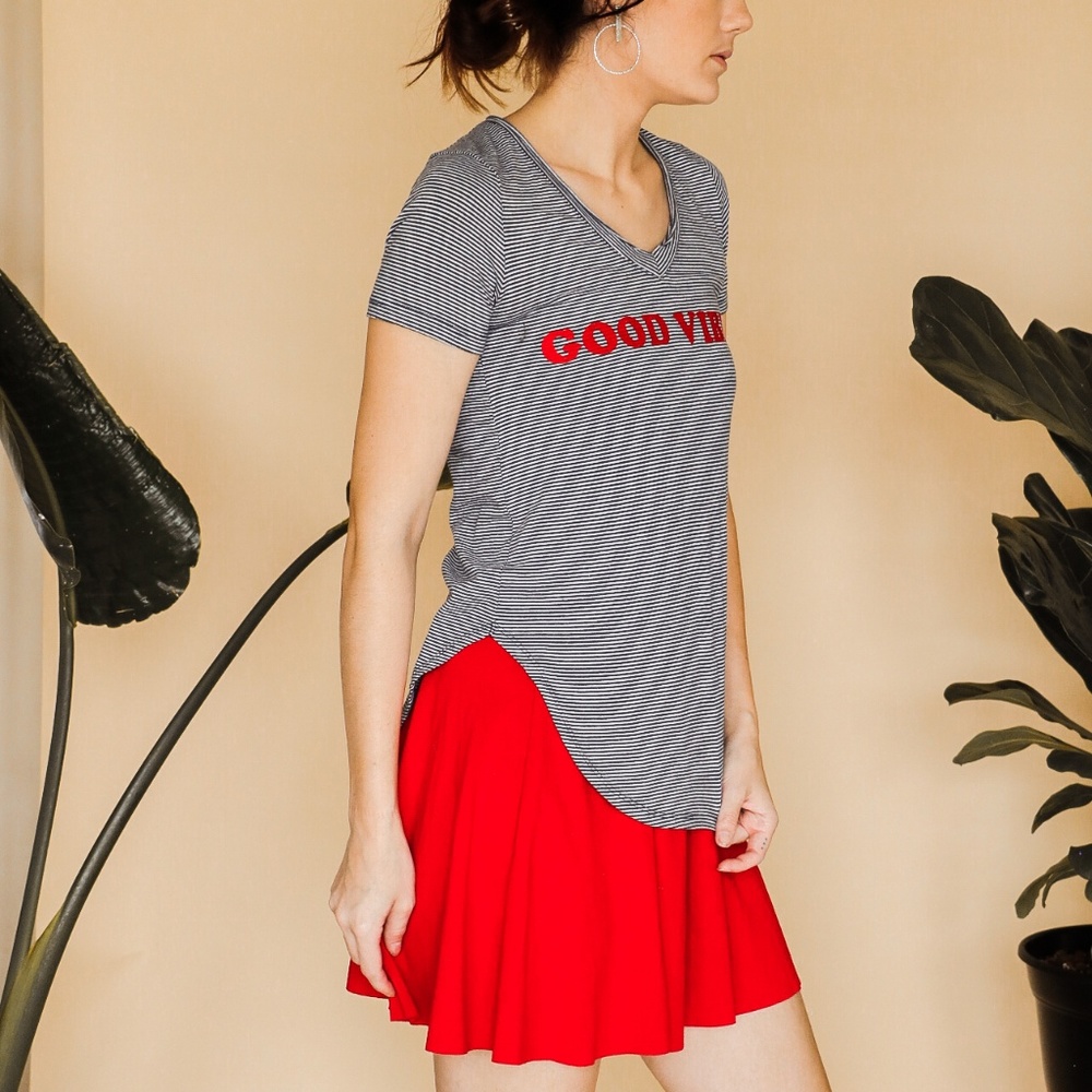 CLOSET CLEAROUT 🍁 Good Vibes Stripped Graphic Tee - Picture 5 of 5